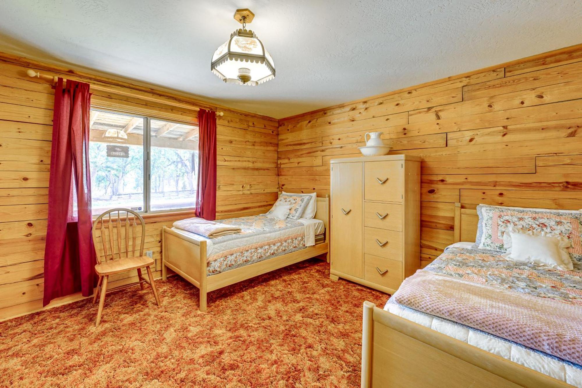 Cozy Family-Friendly Badger Retreat With Fireplace! Esterno foto